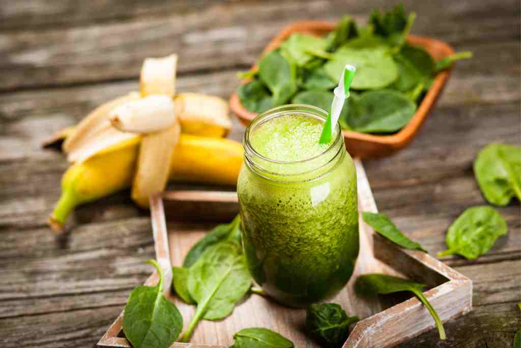 athletic-greens-protein-smoothie-featured-image-tfvb