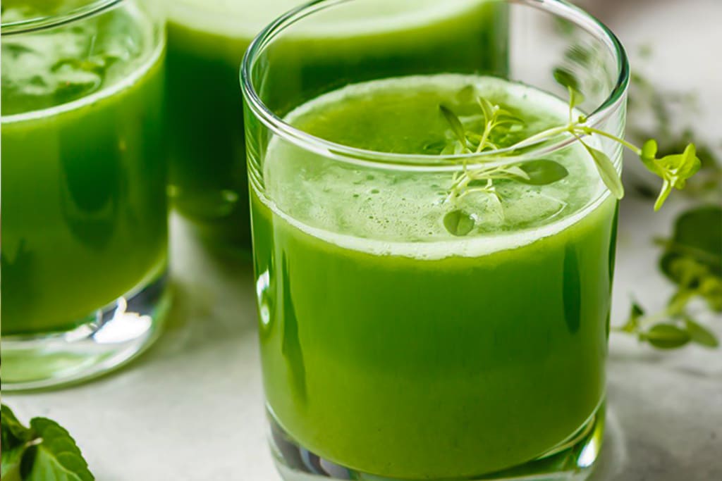 Green Machine Juice Recipe is packed with powerful ingredients that can aid in weight loss.